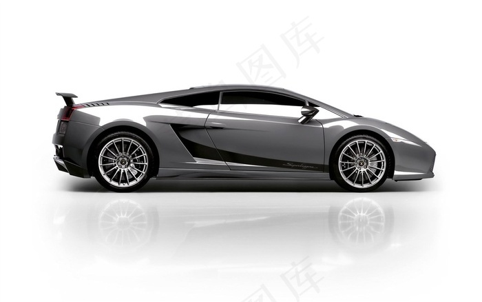 银灰色兰博基尼超级跑车 - 菜鸟图库