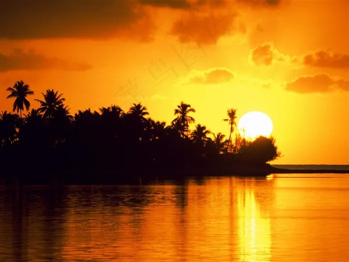 海岛日出日落美丽风景
