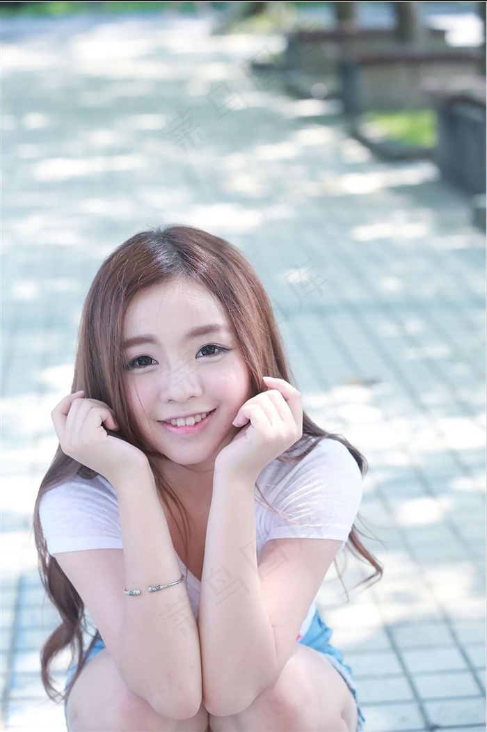 邻家女孩黄琳清纯写真美女图