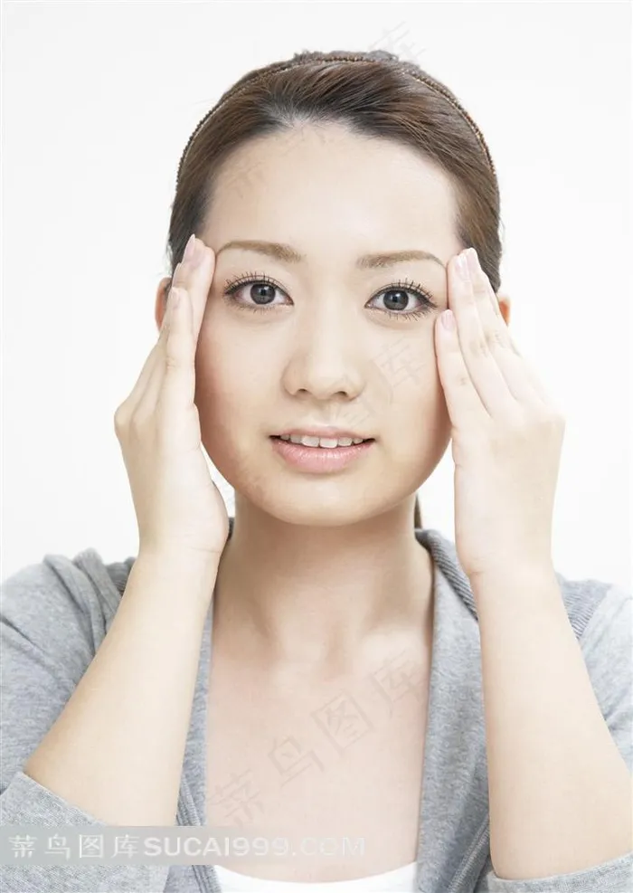 女性脸部皮肤保养按摩图片