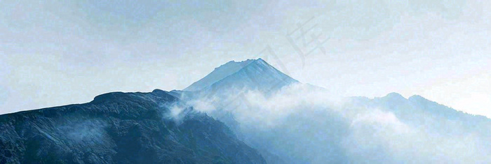 高山云层冰山雪山云雾意境，自然风景摄影图