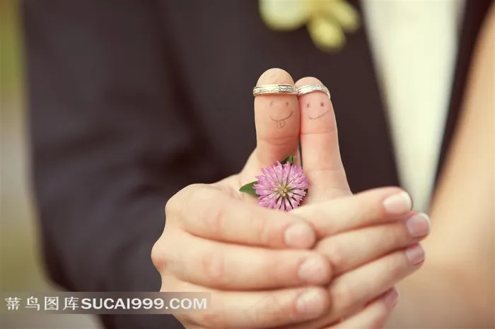 手指上浪漫婚戒素材中国图片