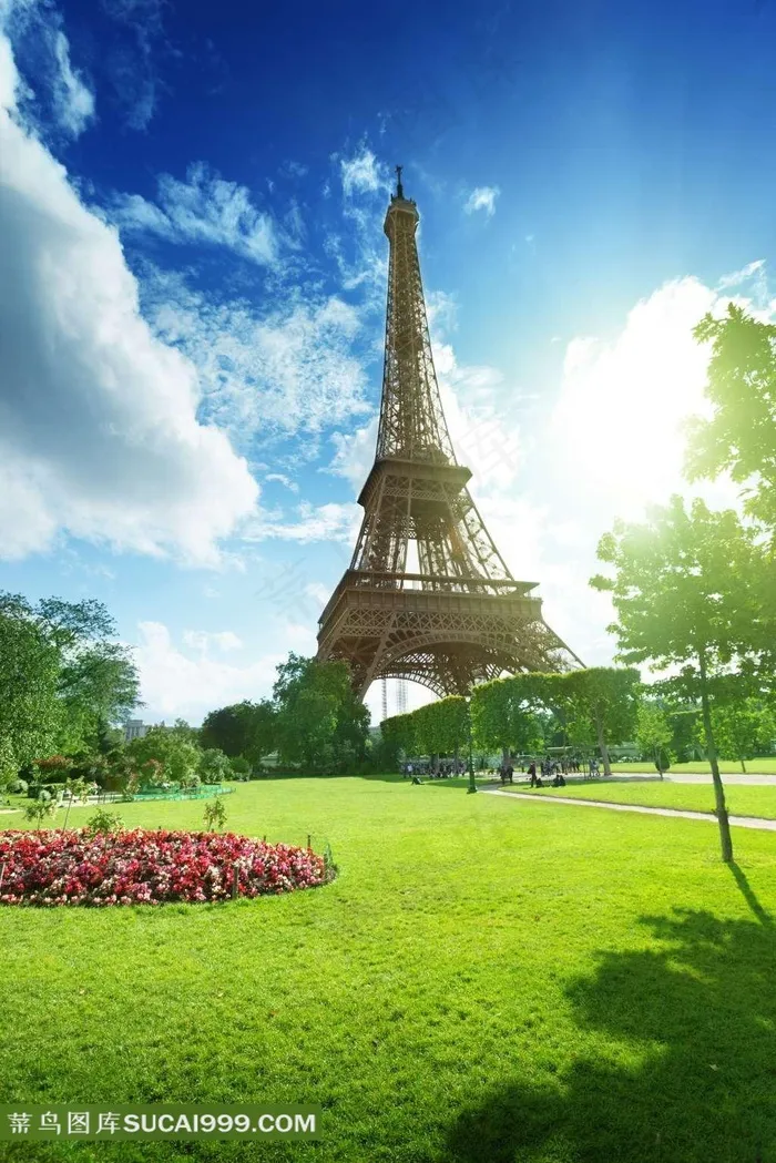 蓝天白云下的巴黎铁塔图片