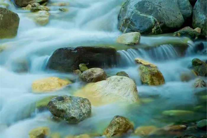 寄情山水潺潺水声流水高清图片