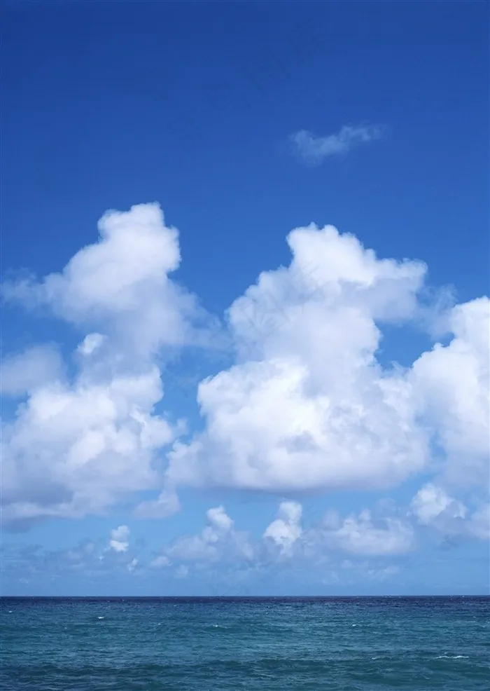 蔚蓝的天空概念摄影图片