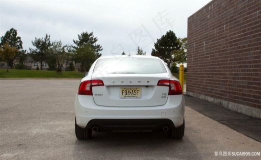 白色车车尾汽车豪车透明底素材psd模版下载