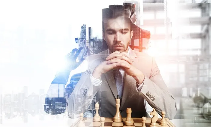 下国际象棋沉思的商务人士高清图片