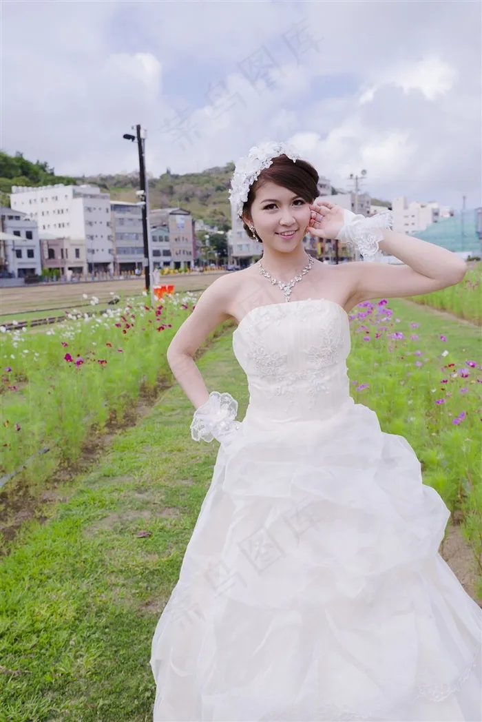 白色婚纱漂亮的新娘美女婷怡图