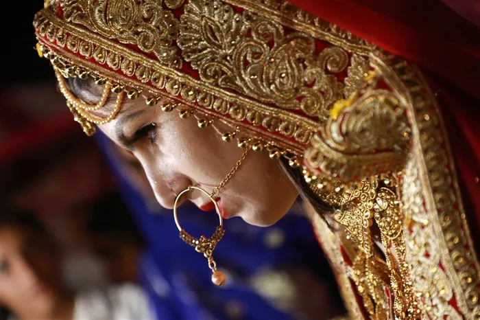精美印度新娘头饰图片