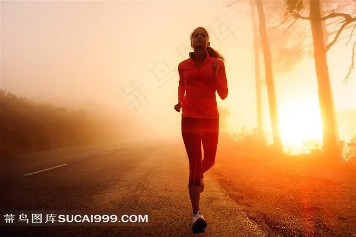 清晨跑步运动的女士图片健身图片