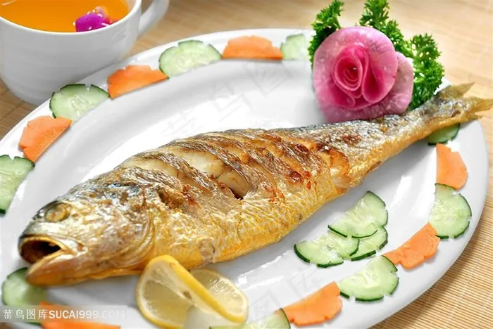 烤黄花鱼的美食图片