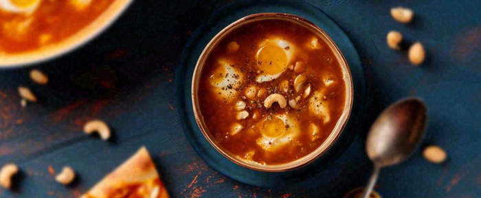 西餐汤类罗宋汤海鲜汤美食餐具摄影图