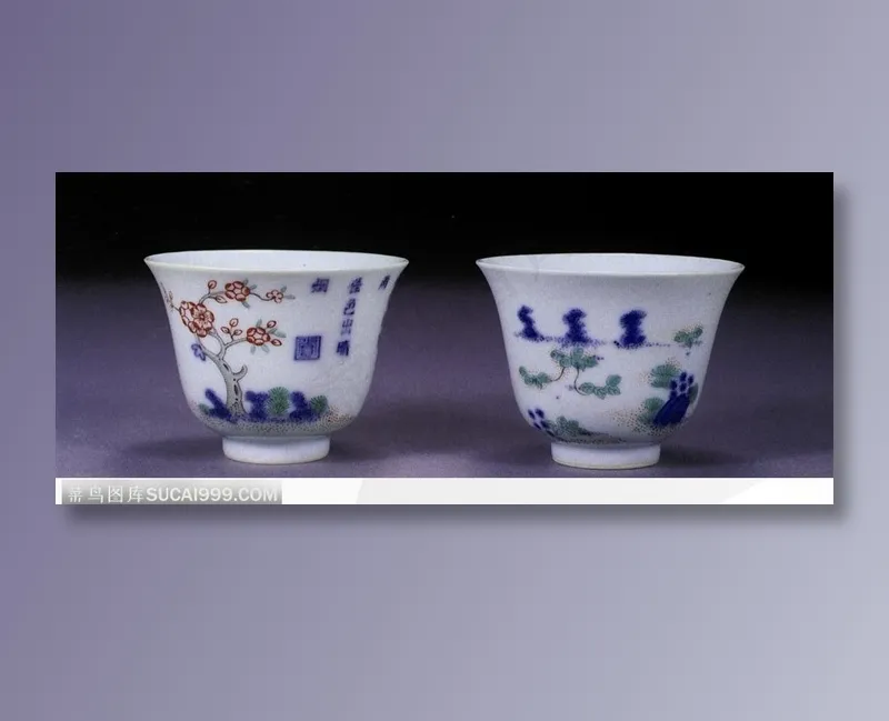 中华传统-梅花花纹的茶杯