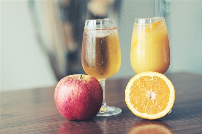 苹果汁柳橙汁