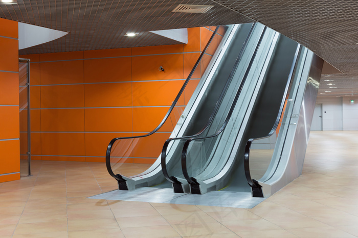 商场自动扶梯图片