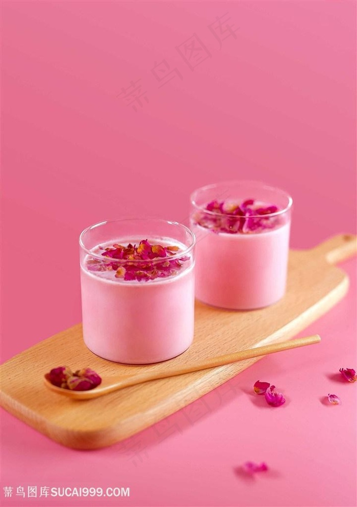 两杯玫瑰奶昔奶茶奶制品饮料图片素材