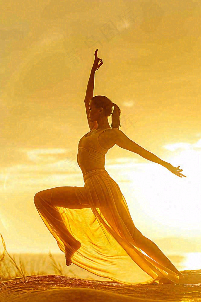 落日海边户外瑜伽健身运动训练，身心健康静心调理摄影图