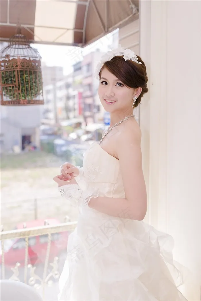 白色婚纱漂亮的新娘美女婷怡高清图