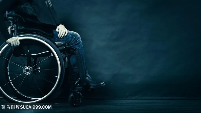 坐轮椅的人物高清图片