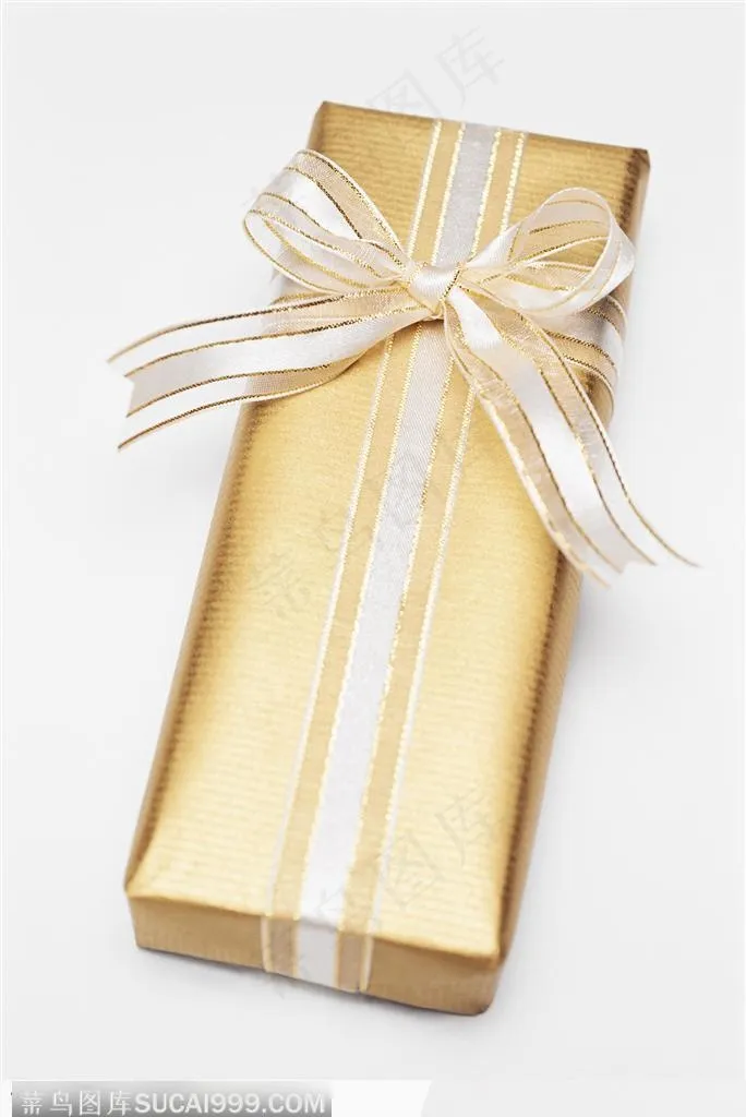 元旦金色包装白色丝带礼品盒