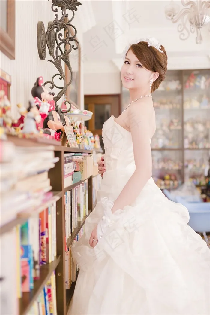 白色婚纱漂亮的新娘美女婷怡高清摄影图