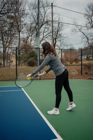 网球场打网球图片