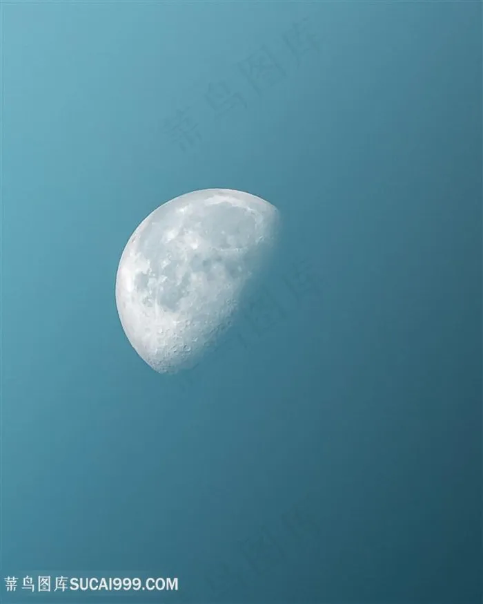 超高清桌面壁纸近距离拍摄朦胧月球蔚蓝天空图片