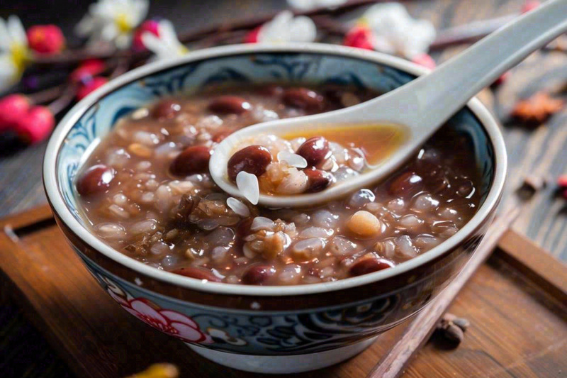 八宝粥腊八粥中国传统美食腊八节摄影图
