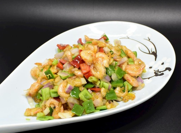 青椒白米虾图片