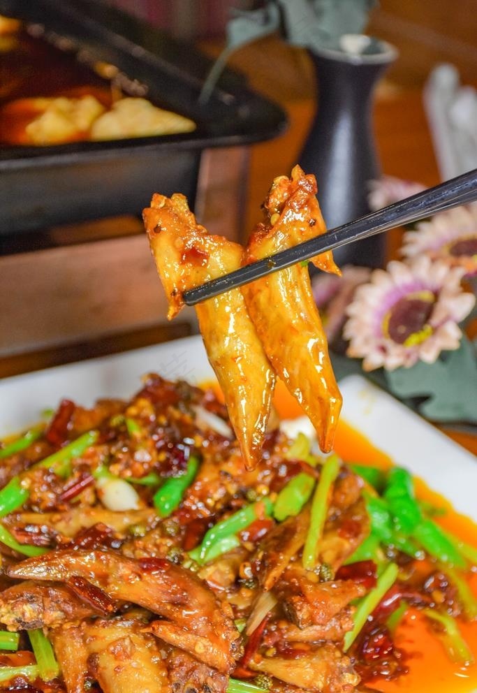 香辣鸡尖图片
