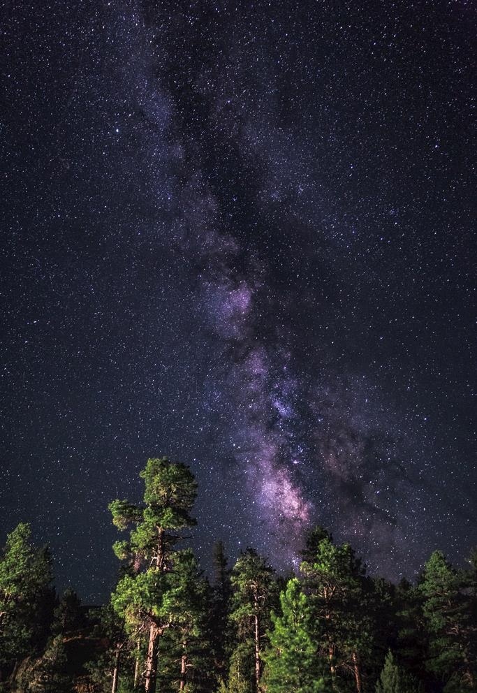 唯美紫色星河夜空图片