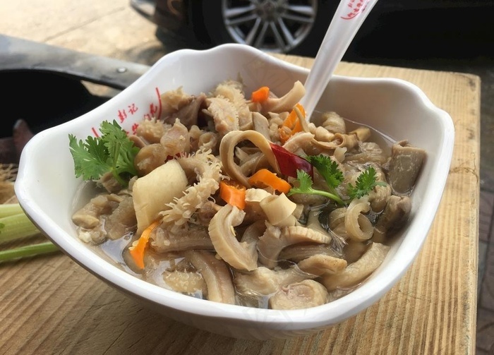 牛杂汤图片