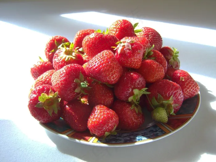 红色草莓土，水果，食品