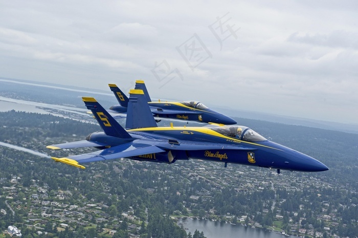 蓝色天使海军精度飞机训练出击