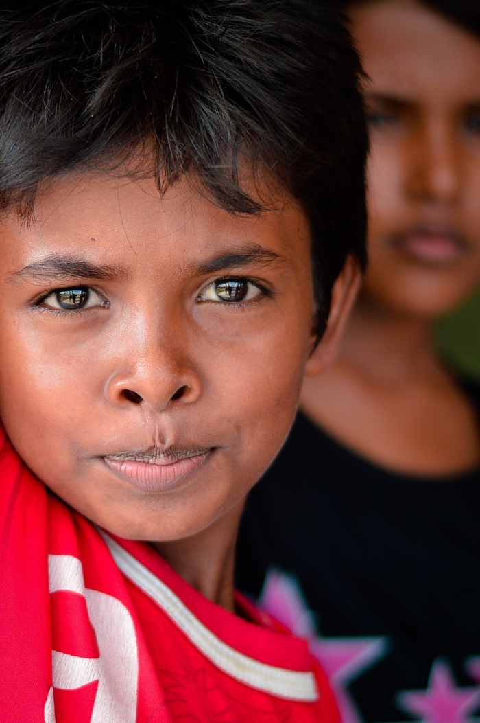 肖像男孩眼睛缅甸人在亚齐lhoksukon