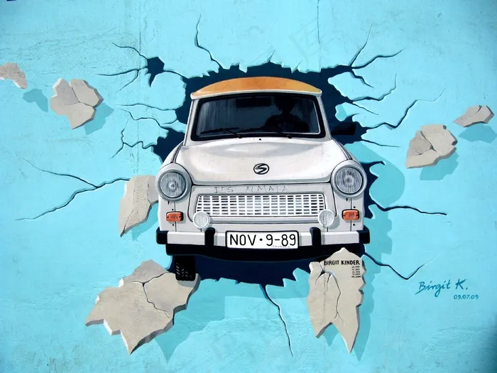 轿车,卡通动漫人物,街头涂鸦,cosplay动漫服装,蟑螂,突破墙的汽车的抽象形象