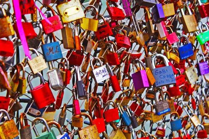 钥匙，锁，爱情锁桥，挂锁，桥，欧洲