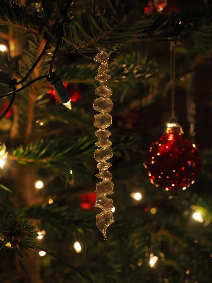 冰柱，玻璃珠宝，圣诞节