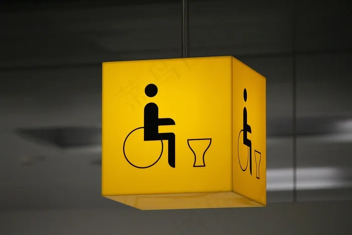 残疾人卫生间，残疾人，轮椅