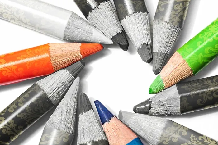 钢笔，彩色铅笔，彩色铅笔，绘图，尖头