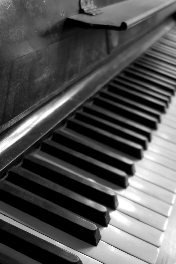钢琴，音乐，键盘，弹奏钢琴，乐器