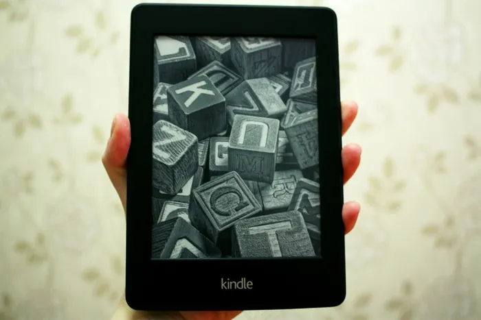 Kindle，白纸，触摸屏，电子书