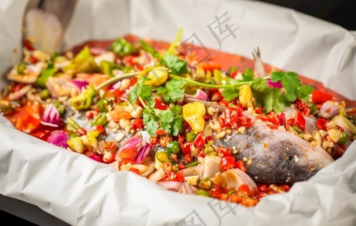 纸包鱼图片