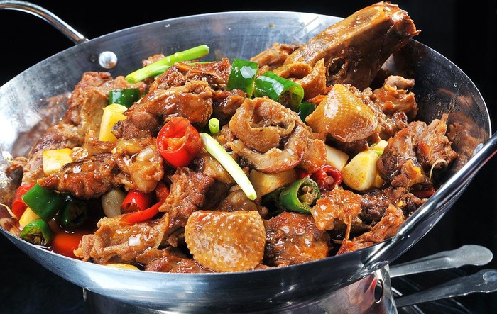 干锅霸王鸭图片