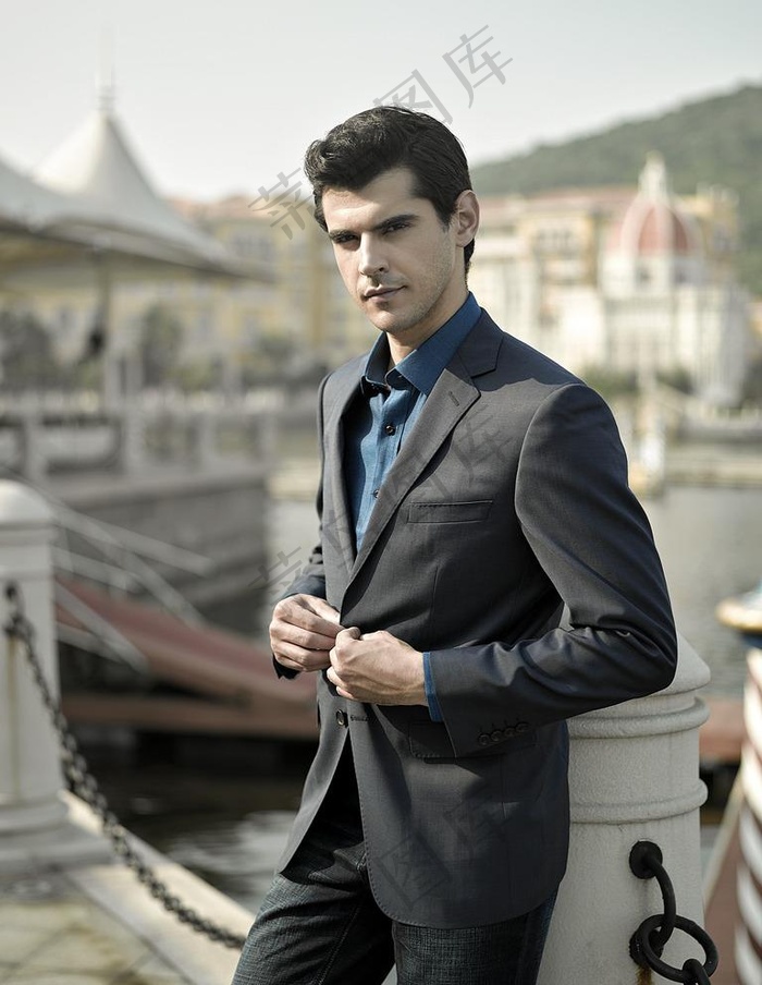 本素材作品名称为恒源祥男装图片,素材编号是2264089, 是一张格饰为